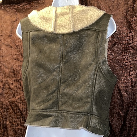 Guess Vest - Picture 2 of 11